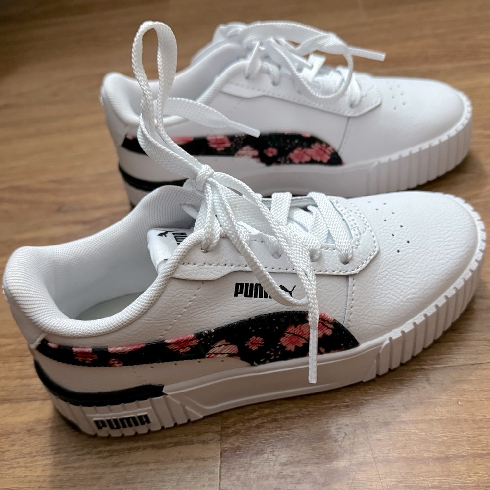 Girls Puma Shoes size 13